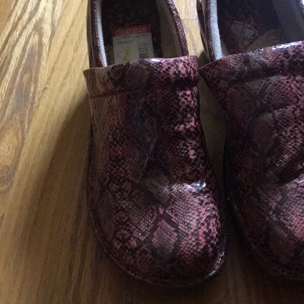 Brand new Born Clogs